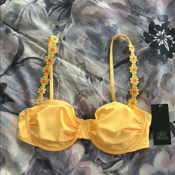 Wild Fable Yellow Bikini with Floral Details 🌼🌼🌼 - Picture 1 of 2